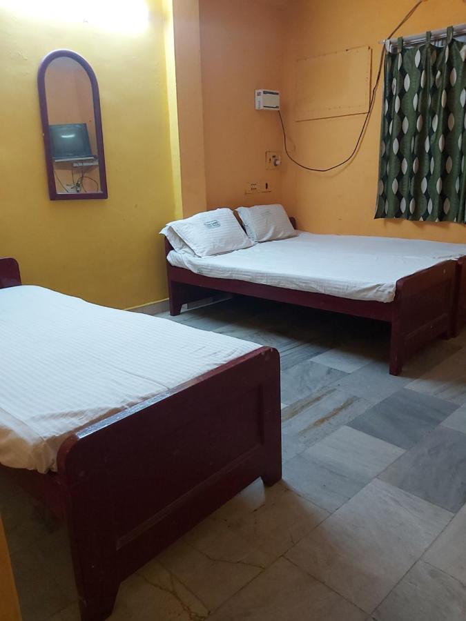 Raamlaxmi Guest House Madras Zewnętrze zdjęcie
